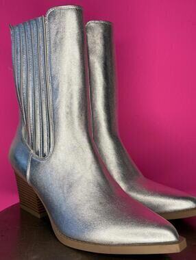 Forever 21 Silver Faux Leather Western Mid Calf Pull-On Boot US 7